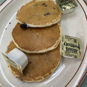 Black Creek Cafe - Silver dollar blueberry pancakes - 4/5 stars - Coffee & Tea Near Me - Middleburg, Florida