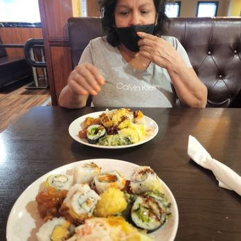 Hibachi Grill Buffet - Sushi Bars Near Me - Riverside, California