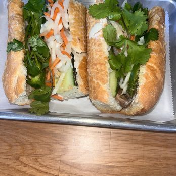 Lokal Sandwich + Burger Bar - Vegan spicy Banh mi - Sandwiches Near Me - Venice, California Lokal Sandwich + Burger Bar - Vegan spicy Banh mi - Sandwiches Near Me - Venice, California