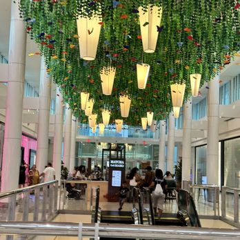 Sunglass Hut - Sunglasses Near Me - McLean, Virginia Sunglass Hut - Sunglasses Near Me - McLean, Virginia