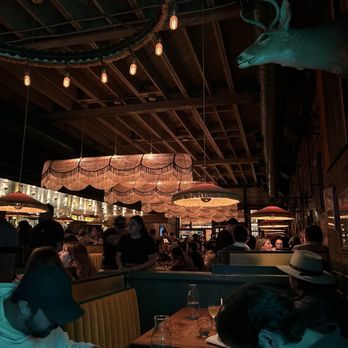 Daisy - Cocktail Bars Near Me - Los Angeles, California