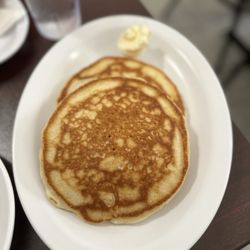 Leo’s Breakfast and Lunch - Pancakes