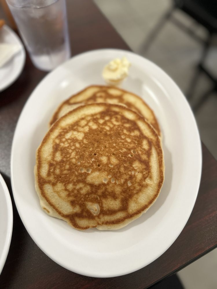 Leo’s Breakfast and Lunch