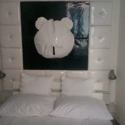 Caffè Dell Arte Sagl - What a great idea for a hotel room!