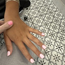 Dip manicure