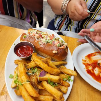 Fumo - Lobster Roll - Pizza Near Me - New York, New York