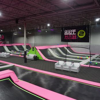 Flying Squirrel - Trampoline Parks Near Me - Hamilton, Ontario
