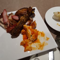 Star Buffet - Crispy duck, salmon, chinese bbq pork and scallop nigiri sushi. Stunning!!