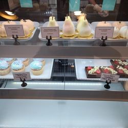 Sweetly Bakery & Coffee Bar