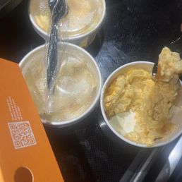 They also did forget the sides that came with the food after 45 minutes of waiting and then ignored us They also did forget the sides that came with the food after 45 minutes of waiting and then ignored us