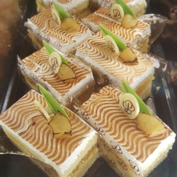 Porto's Bakery & Cafe - Bakeries Near Me - Burbank, California Porto's Bakery & Cafe - Bakeries Near Me - Burbank, California