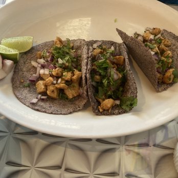 Tuyas - Great street tacos! - Mexican Near Me - Ferndale, California