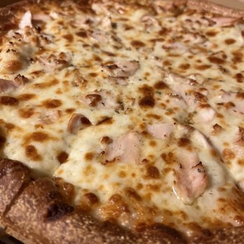 Village Pizza - Pizza Near Me - Randolph, Vermont
