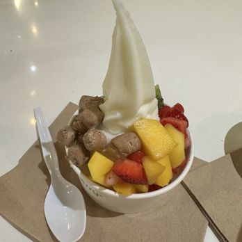 Pinkberry - Ice Cream & Frozen Yogurt Near Me - Los Angeles, California Pinkberry - Ice Cream & Frozen Yogurt Near Me - Los Angeles, California