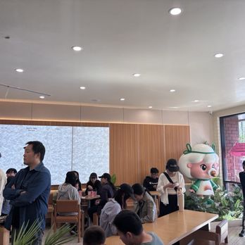Molly Tea - Interior - Bubble Tea Near Me - Sunnyvale, California Molly Tea - Interior - Bubble Tea Near Me - Sunnyvale, California