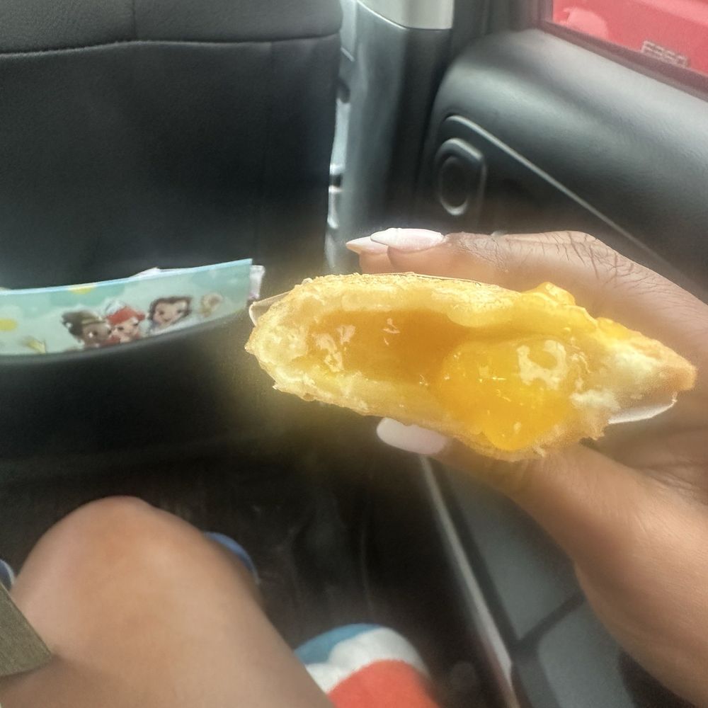 Jollibee - Peach Mango Pie - Fast Food Near Me - Virginia Beach, Virginia Jollibee - Peach Mango Pie - Fast Food Near Me - Virginia Beach, Virginia