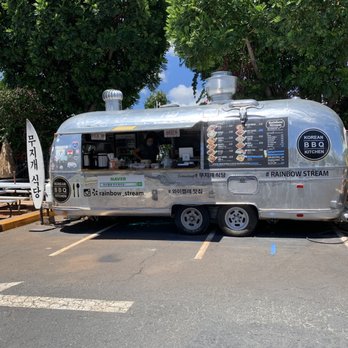 Moojigae Korean Grill - a food truck parked in a parking lot - Korean Near Me - Waipahu, Hawaii