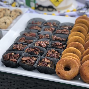 The Sweet Bee, - Pecan Squares and Pumpkin Donuts - Bakeries Near Me The Sweet Bee, - Pecan Squares and Pumpkin Donuts - Bakeries Near Me