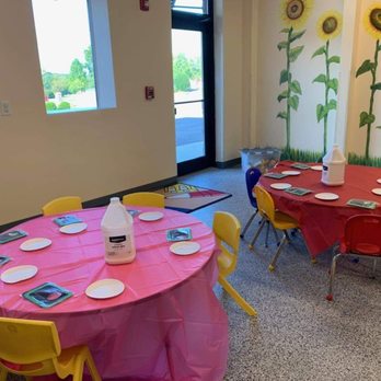 Cason Children's Center - The set up for an art craft during Parent's Night Out. - Child Care & Day Care Near Me - Spring Hill, Tennessee Cason Children's Center - The set up for an art craft during Parent's Night Out. - Child Care & Day Care Near Me - Spring Hill, Tennessee