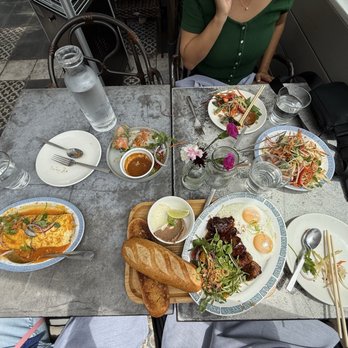 Little Sister - Vietnamese Near Me - El Segundo, California