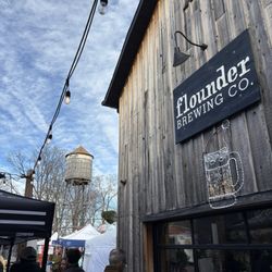 Flounder Brewing - An outdoor Kringle market