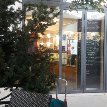 Café am Platz - Cafes Near Me - Vienna, 9 Café am Platz - Cafes Near Me - Vienna, 9