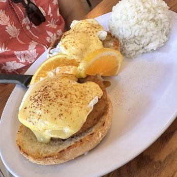 Eggs 'n Things - Smoked Salmon Benedict - Breakfast & Brunch Near Me - Honolulu, Hawaii