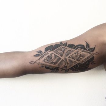 Vine St. Tattoo - Tattoo Near Me - Los Angeles, California Vine St. Tattoo - Tattoo Near Me - Los Angeles, California