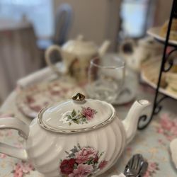 The Hidden Tea Room - We had 4 in our group so we each got to choose a different tea and share amongst the group.