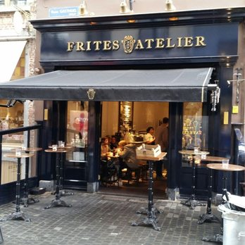 Frites Atelier Antwerpen - Before I ordered, not so crowded. - Friterie Near Me - Antwerp, VAN