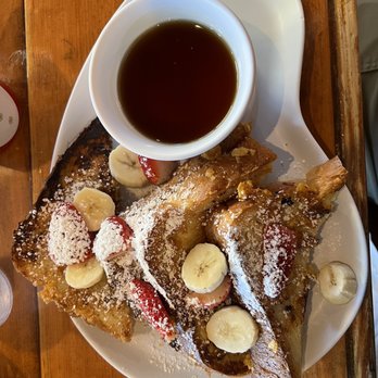 Two Chicks Cafe - Best french toast ever! - Breakfast & Brunch Near Me - New Orleans, Louisiana Two Chicks Cafe - Best french toast ever! - Breakfast & Brunch Near Me - New Orleans, Louisiana