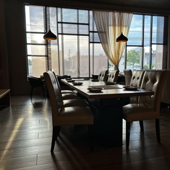 Omiza - Dinner time - Pan Asian Near Me - Doylestown, Pennsylvania