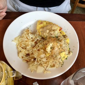 Miss Shirley's Cafe, Inner Harbor - fried chicken biscuits & gravy omelet - Breakfast & Brunch Near Me - Baltimore, Maryland Miss Shirley's Cafe, Inner Harbor - fried chicken biscuits & gravy omelet - Breakfast & Brunch Near Me - Baltimore, Maryland