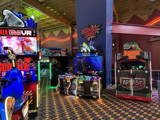 TUKWILA FAMILY FUN CENTER & BULLWINKLE'S RESTAURANT