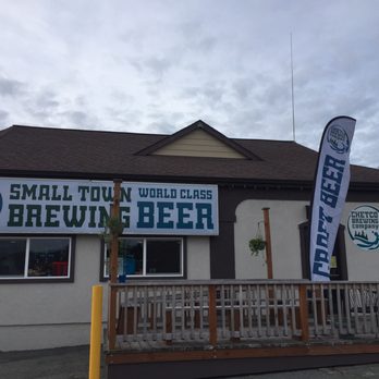 Chetco Brewing Company - Tap room - Breweries Near Me - Brookings, Oregon