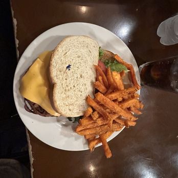 Puckett's Restaurant - Fried Bologna - Barbeque Near Me - Franklin, Tennessee Puckett's Restaurant - Fried Bologna - Barbeque Near Me - Franklin, Tennessee