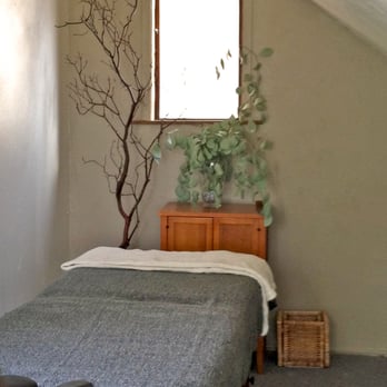Sagrada Acupuncture - Treatment Room With Views of the Lake! - Acupuncture Near Me - Santa Margarita, California Sagrada Acupuncture - Treatment Room With Views of the Lake! - Acupuncture Near Me - Santa Margarita, California