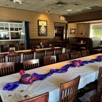 Red Lobster - Red Lobster Tallahassee front dining area. - Seafood Near Me - Tallahassee, Florida Red Lobster - Red Lobster Tallahassee front dining area. - Seafood Near Me - Tallahassee, Florida
