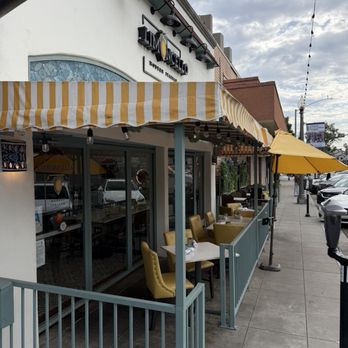 Limoncello - Nice outdoor seating - Italian Near Me - La Mesa, California Limoncello - Nice outdoor seating - Italian Near Me - La Mesa, California