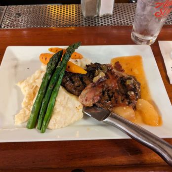 Adams Street Brewery - Mmmm... Pork chop - Breweries Near Me - Chicago, Illinois Adams Street Brewery - Mmmm... Pork chop - Breweries Near Me - Chicago, Illinois