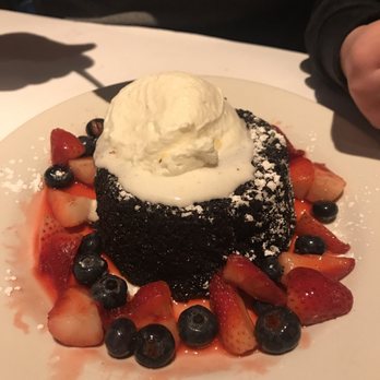 Bonefish Grill - Lava cake with a scoop of ice cream (extra) - Seafood Near Me - Paramus, New Jersey