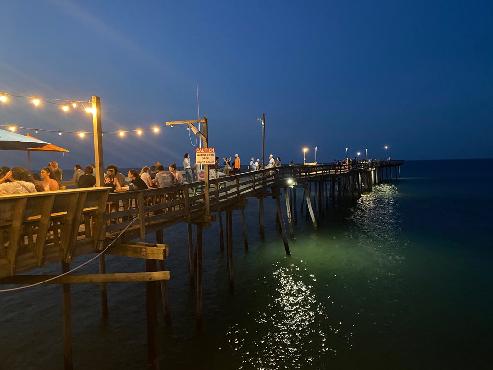 Fish Heads Bar and Grill