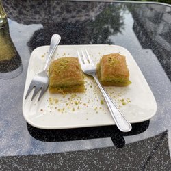Hayat Am Rhein - Kleiner Nachtisch vom Haus