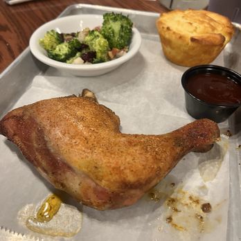 Fireside Craft Burgers & Brews - Smoked chicken quarter, broccoli salad served with a cornbread muffin and side of house bbq sauce. - New American Near Me - LaGrange, Indiana