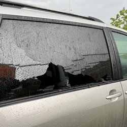 Peter Pan Auto Glass - Shattered window
