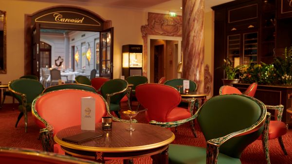 Relais & Châteaux Hotel Bülow Palais by null