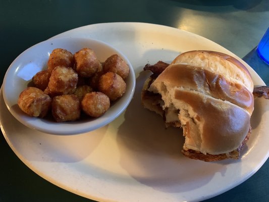 West Shine Family Restaurant by null