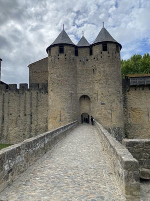 Château et remparts de la cité de Carcassonne by null