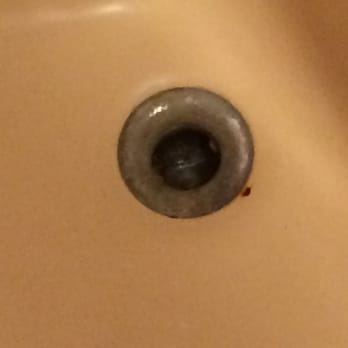 Ship 'n Shore Motel - Tub drain - Hotels Near Me - Saugatuck, Michigan Ship 'n Shore Motel - Tub drain - Hotels Near Me - Saugatuck, Michigan