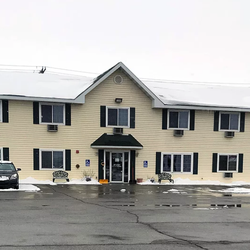 Lincoln Host Motor Inn